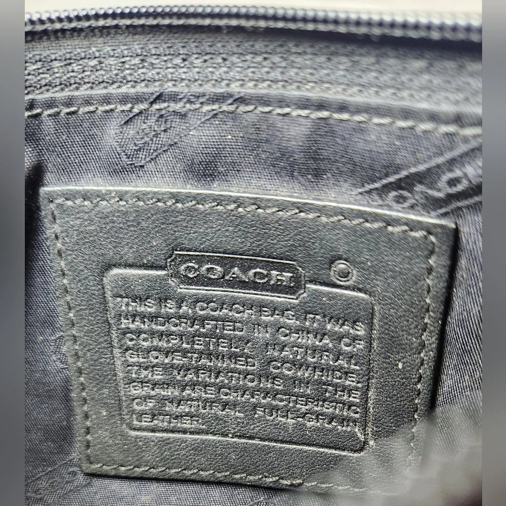 Coach Skinny Case‎ Vintage Black